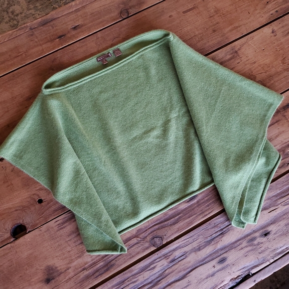 Cris Cashmere Poncho Light Sage Green Women's - Picture 1 of 14
